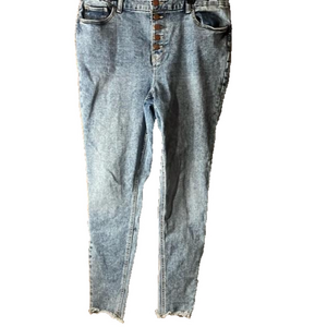 M Jeans by Maurices Women's Large Button Fly Jeans